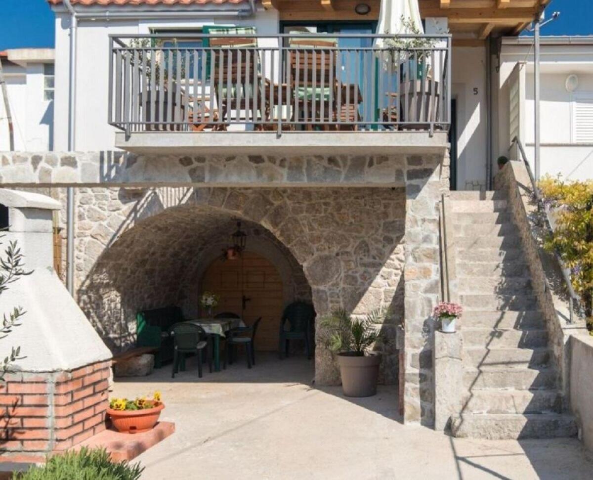 Holiday Home Mari - Modern Holiday House Close To Sea Punat Exterior foto